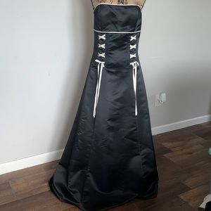 Jessica McClintock Gunne Sax Formal Size 9/10